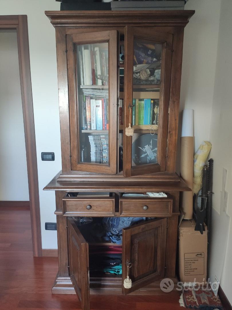 Mobile credenza in noce arte povera Arredamento e Casalinghi In