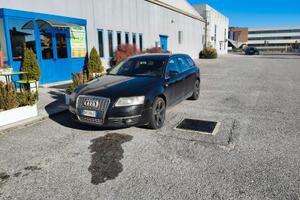 Audi A6 nera