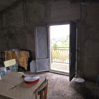Casa di campagna con 10.000 metri di terreno