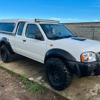 Pickup Nissan navara d22 kingcab 4 posti
