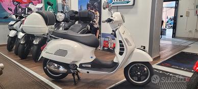 Vespa GTS 300 Super