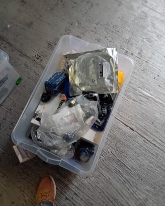  materiale elettrico 
