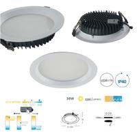 8 FARETTI 30W IP44 UGR 19 CRI 85 120° INTEC Tron