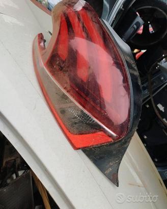 Stop sx Peugeot 208 anno 2016