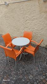 sedie e tavoli per dehor bar/gelateria 