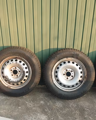 Gomme Michelin Nuove raggio 15 con cerchi