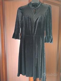 Abitino delle feste corto in velluto.