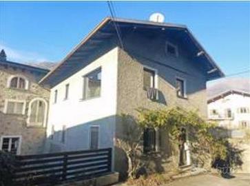 Immobile in asta di 92 m² con 4 locali a Villa di 