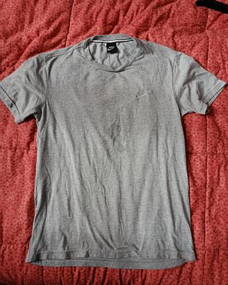 Maglietta grigia Nike Sportswear Club Uomo