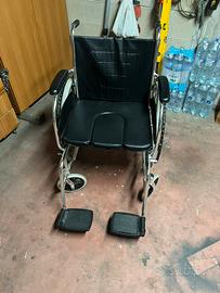 Sedia rotelle pieghevole usata