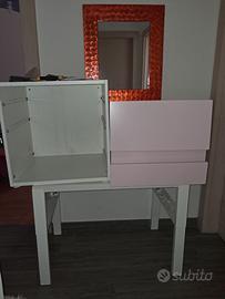 Scrivania e cassettiera ikea