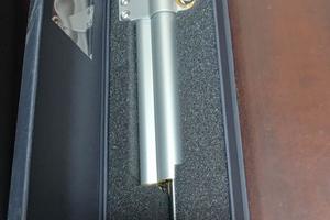 Ammortizzatore alluminio per moto  universale 