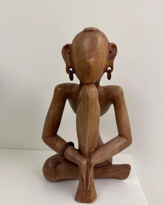 Arredo etnico/zen: statua “Pensatore” in legno