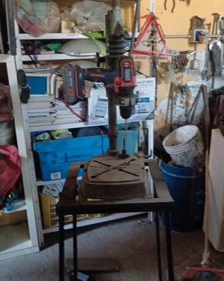 Supporto trapano a colonna vintage ghisa