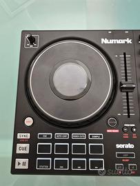 Consolle Numark mixtrack platinum fx.