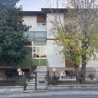 CASA SEMINDIPENDENTE A FANO