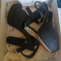 Decollete aperte  con zeppa e cinturino caviglia 