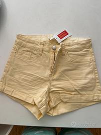 Jeans giallo pastello corti a vita alta H&M