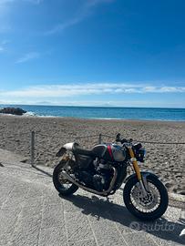 Triumph Thruxton Rs