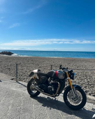 Triumph Thruxton Rs