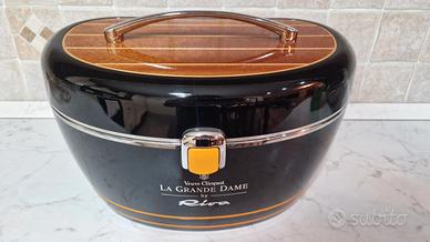 Champagne Veuve Cliquot La Grande Dame Cruiser Bag