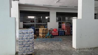 Immobile di 1000 m² a Pozzuoli