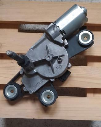 Motorino tergilunotto posteriore Ford Fiesta 2012