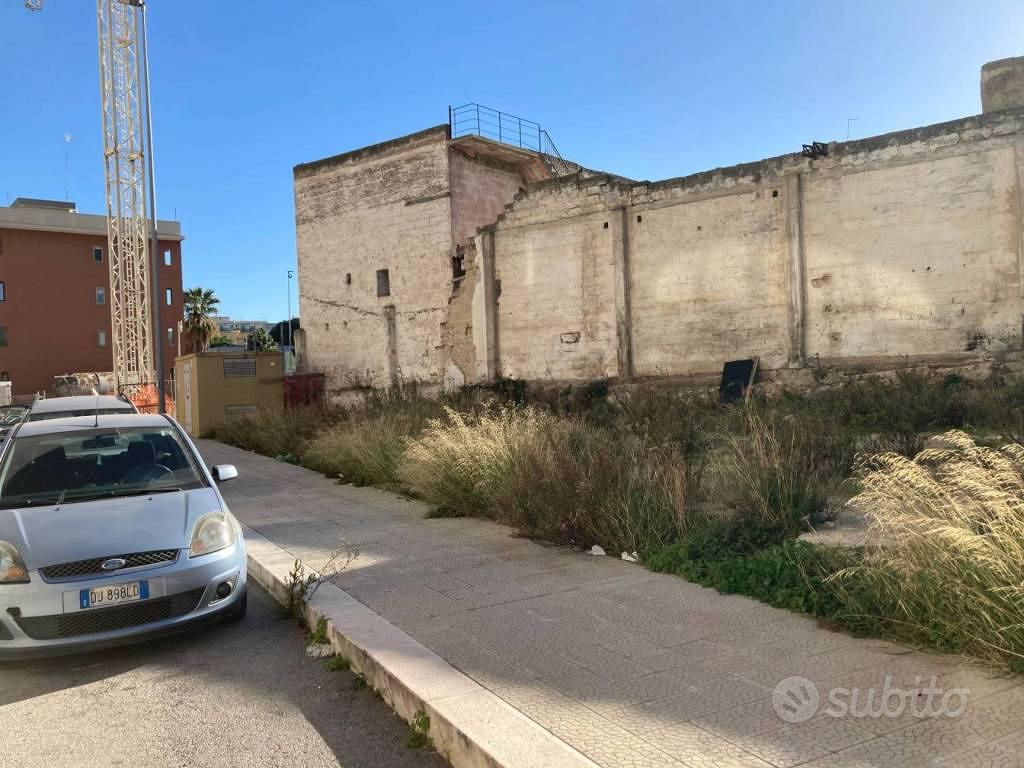 Immobile in asta di 415 m² a Molfetta - Vista 2