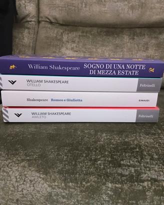 4 libri di William Shakespeare