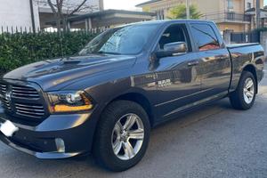 RAM 1500 5.7 V8 HEMI Cre2 Cab Sport