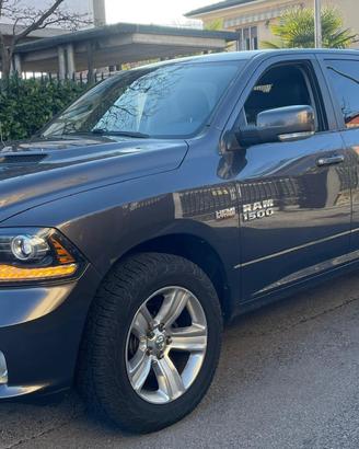 RAM 1500 5.7 V8 HEMI Cre2 Cab Sport