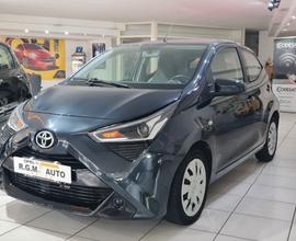 Toyota Aygo Connect 1.0 VVT-i 72 CV 5 porte x-play