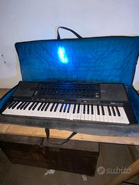 Tasiera Elettronica Yamaha PSR-SQ16 + Custodia