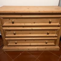 Mobile in legno con 3 casetti