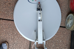 Antenna satellitare sma 65 automatica