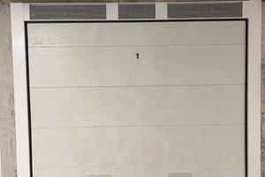 Box / Garage di 32 m² a Solaro