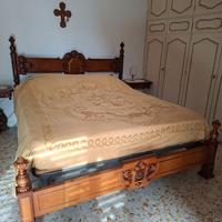 Letto, comò, 2 comodini, cassettiera