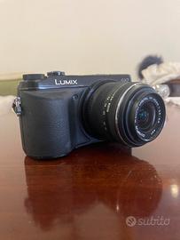 Panasonic Lumix GX7 con Olympus digital 14-42 mm