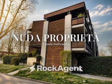 Appartamento di 173 m² con 5 locali e box auto a A
