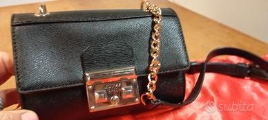 Pochette GUESS originale 