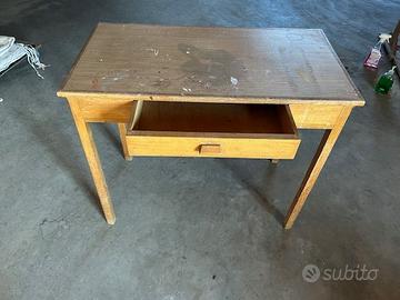 Piccola scrivania Vintage anni 1950