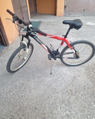 Bicicletta Mountain Bike