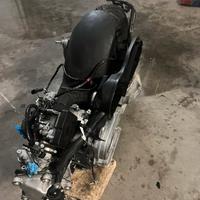 Motore + Ricambi Beverly 300 2024 13.000km