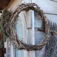 Ghirlanda artigianale in legno di vite