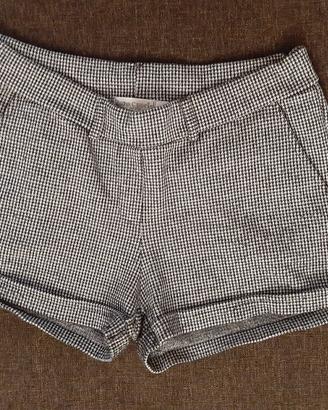 Shorts a quadretti con tasche Ruba Cuori b/n