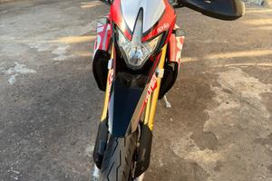Aprilia Dorsoduro 750