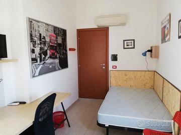 Camera con bagno privato