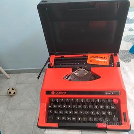 macchina da scrivere vintage