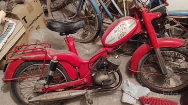 Ciclomotore d'epoca peripoli giulietta