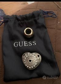 Ferma foulard Guess